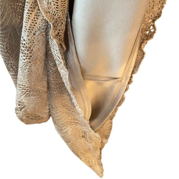 Helene Blake Sz 8 Gold Crochet Shark Bite Layered Hem Lined Vintage Glam Dress - Picture 6 of 8